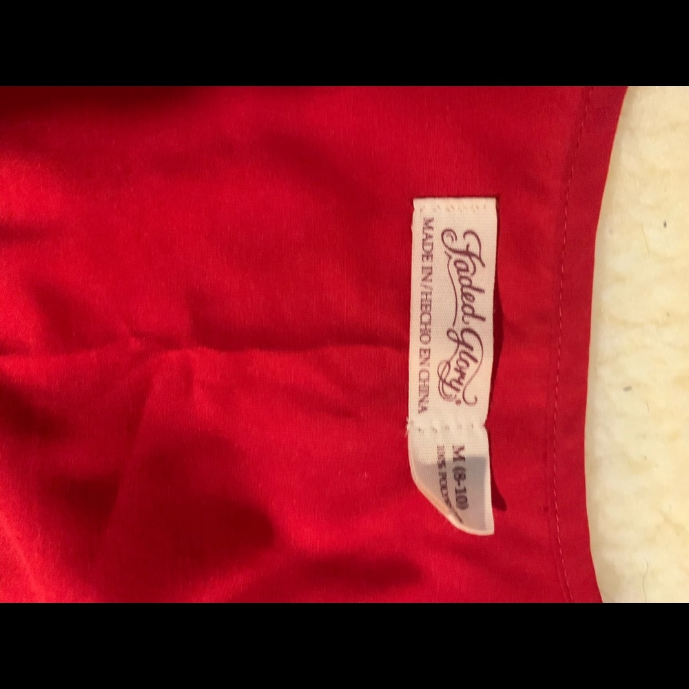 Red Top - Picture 6 of 6